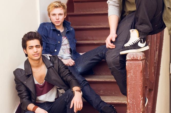 Une rencontre exceptionnelle chez Universal avec Kilian, Quentin et Dean du groupe Destan !