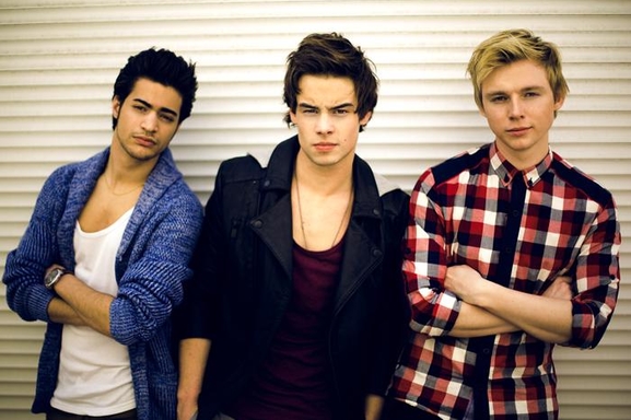 Une rencontre exceptionnelle chez Universal avec Kilian, Quentin et Dean du groupe Destan !