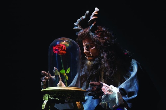 La comédie musicale "La Belle et Bête" s'installe sur la scène de Mogador pour les petits et les grands !