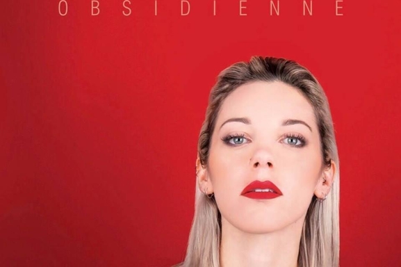 Anaïs Delva, voix française de la Reine des Neiges, sort son premier album “Obsidienne” le 10 mai !