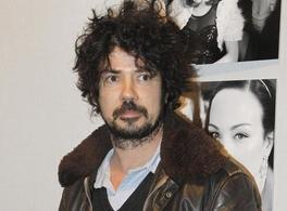 Yarol Poupaud rejoint le jury "La Nouvelle Star" sur D8, ça promet d être rock!