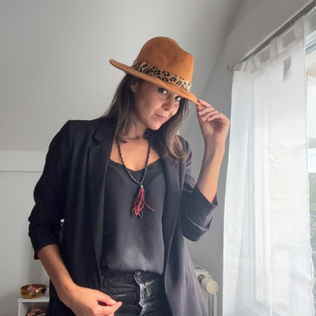 Amber83