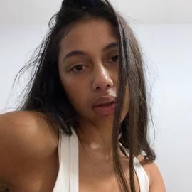 taynalea1310
