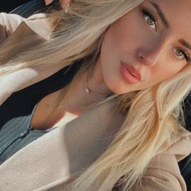 Julie_bahua