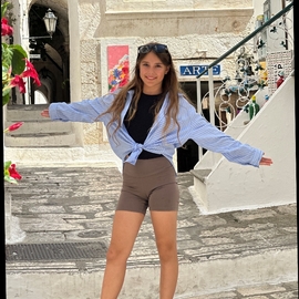 JuliaAmiraSkyla