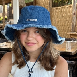 Lily2