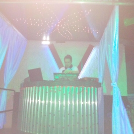 MDDEEJAY