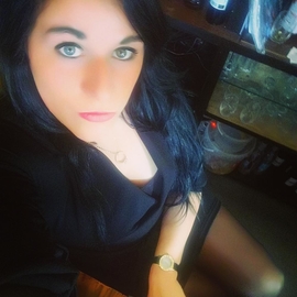 AngelaCz