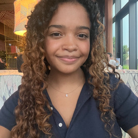 Elina_cast