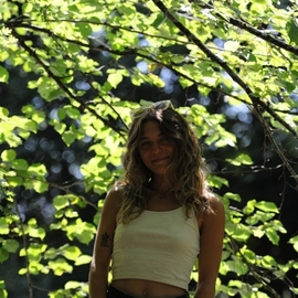 Angele8694