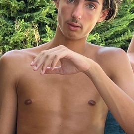Yanis006