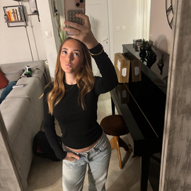 Alizee34970