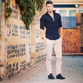Alexis95620