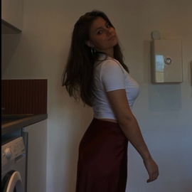 Lara_trns