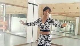 Féminité, grâce et élégances en danse