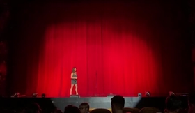 Prestation live sur scène