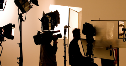 Casting homme et femme entre 30 et 60 ans pour silhouette dans série France TV