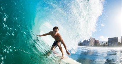 Casting surfeur et surfeuse entre 16 et 20 ans pour figuration dans long métrage réalisé par Suzanne Lindon