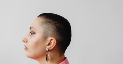 Casting femme avec crâne rasé pour tournage film avec Guillaume Canet et Romain Duris