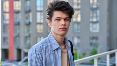 Casting homme afghan de 20 ans environ pour silhouette dans court métrage Arte