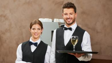 Casting homme et femme avec expérience en service pour tournage série TV