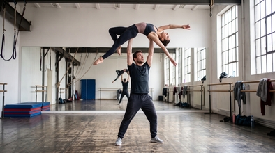 Casting artiste homme et femme spécialisé dans le porté acrobatique pour un spectacle en tournée