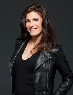 A l'occasion de son nouveau spectacle, Casting.fr a rencontré Giorda, la 1ère femme hypnotiseuse de France