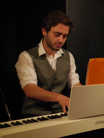 Eytan Dantski fait un appel à candidature pour sa pièce de théâtre musical "Deux sans toi, c’est trop peu »