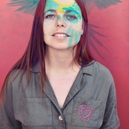 Sibille Claire, jeune metteuse en scène et comédienne, nous a confié les secrets d'un spectacle jeune public !