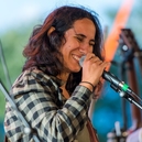 Auteur, compositeur et interprète autodidacte, notre artiste VIP ZazouHaifa a déjà  deux albums a son actif!