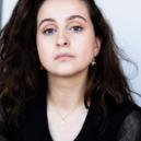 “Il y aura forcément des portes qui vont s'ouvrir avec le temps, et il faut faire confiance au temps” : Le témoignage de Louise, comédienne membre VIP de Casting.fr