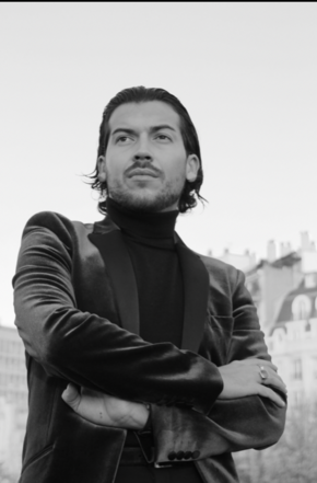 Kevin Poussard est un artiste VIP pluridisciplinaire sur Casting.fr à découvrir sous de nombreuses casquettes, comédien, modèle et figurant...