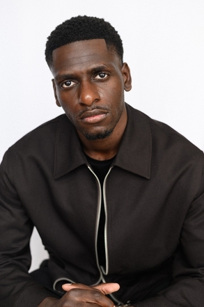 Billy Safu, comédien membre Casting.fr, à l’affiche de la pièce coup de coeur de la rédac' : "Le Bourgeois Gentilhomme" à l’Apollo Théâtre