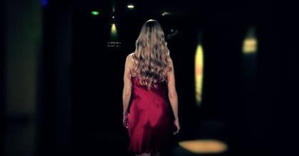 Amoureuse de l'amour - KAROLEEN